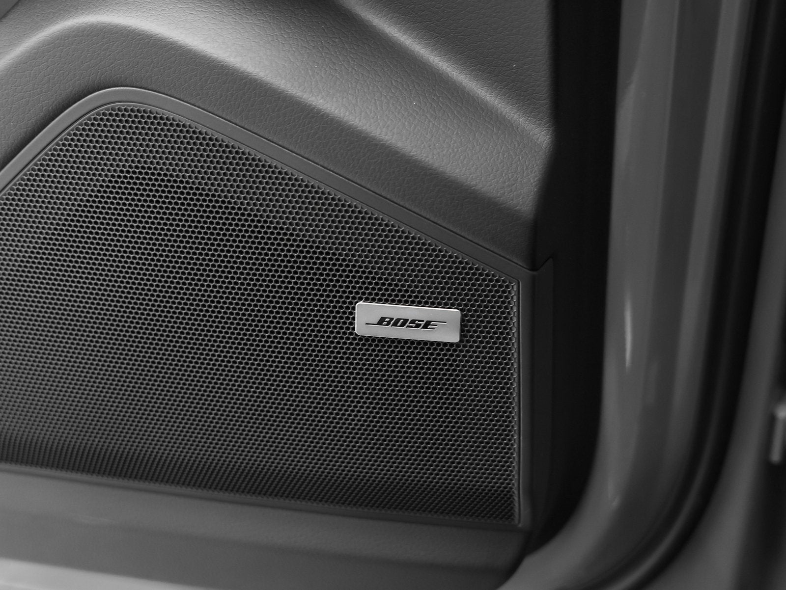 2025 Porsche Cayenne Base