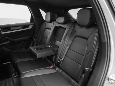 2025 Porsche Cayenne Base