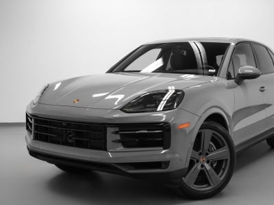 2025 Porsche Cayenne Base