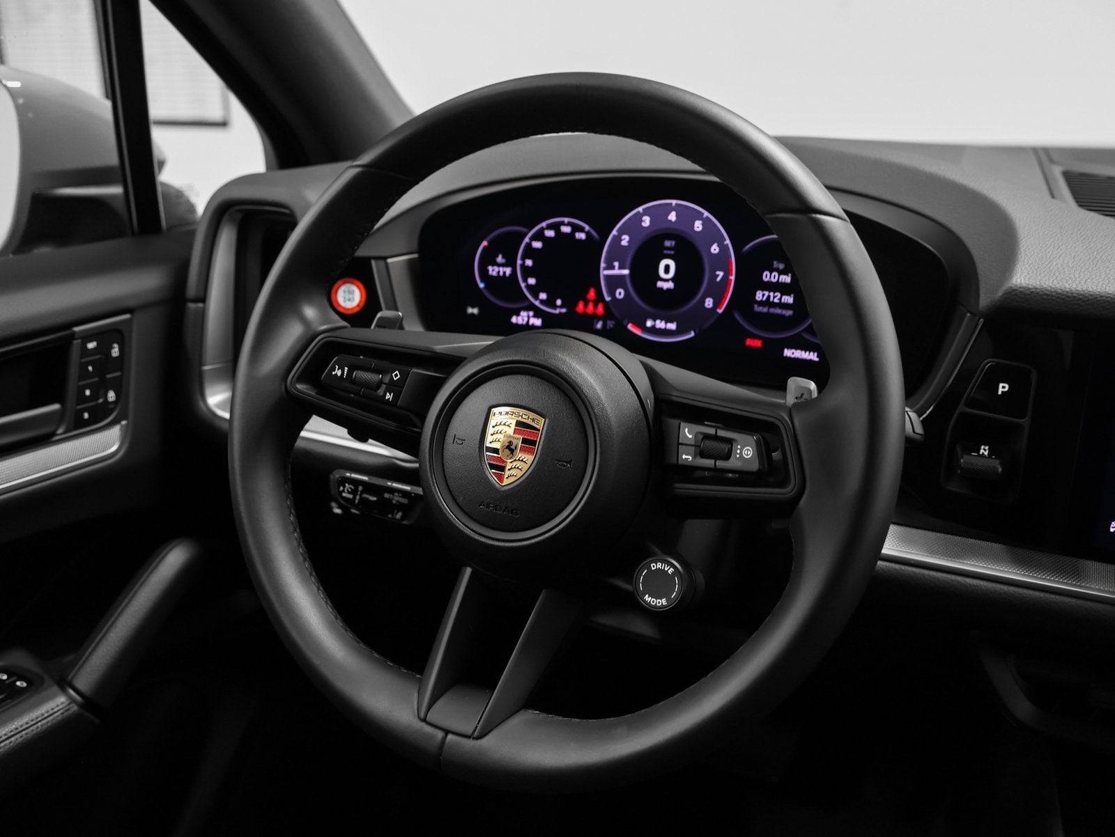 2025 Porsche Cayenne Base