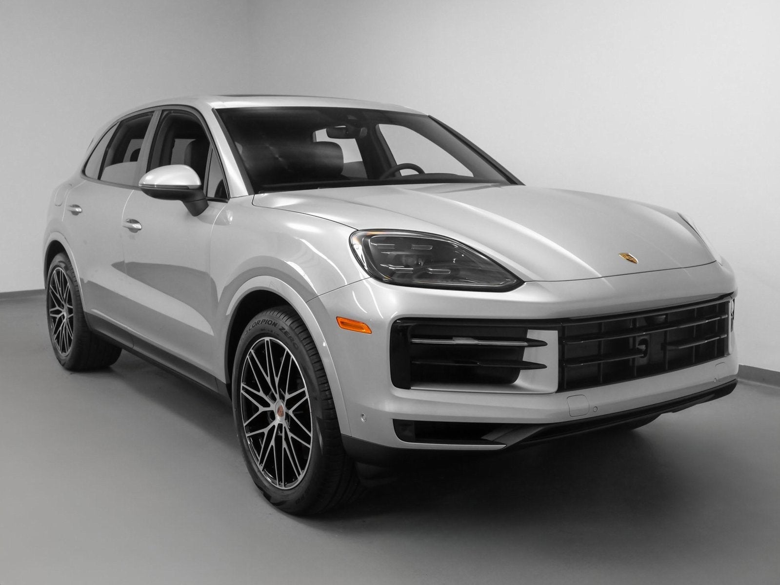 2025 Porsche Cayenne Base