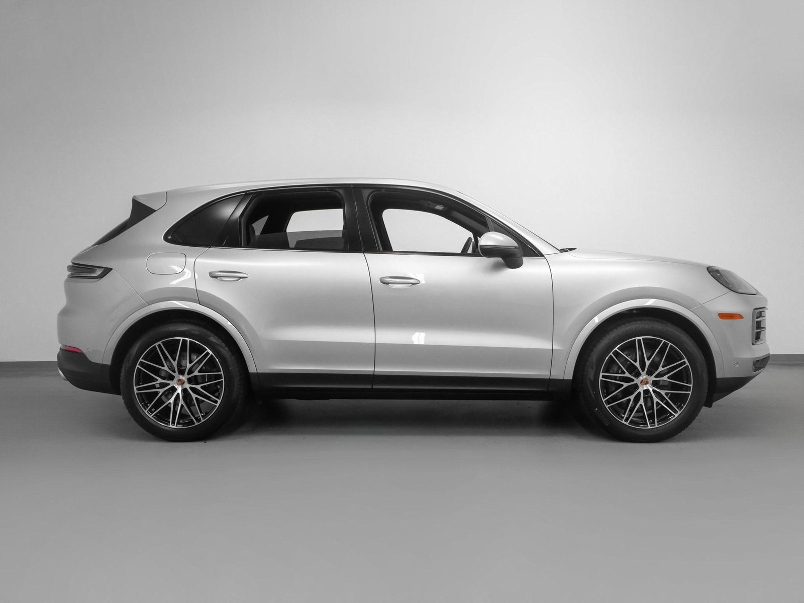 2025 Porsche Cayenne Base