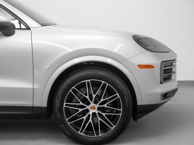 2025 Porsche Cayenne Base