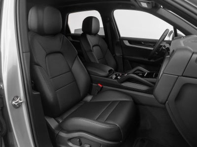 2025 Porsche Cayenne Base