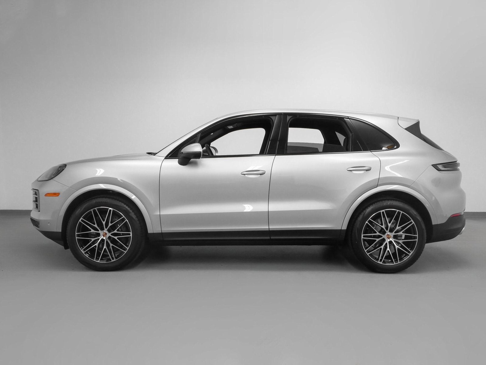 2025 Porsche Cayenne Base