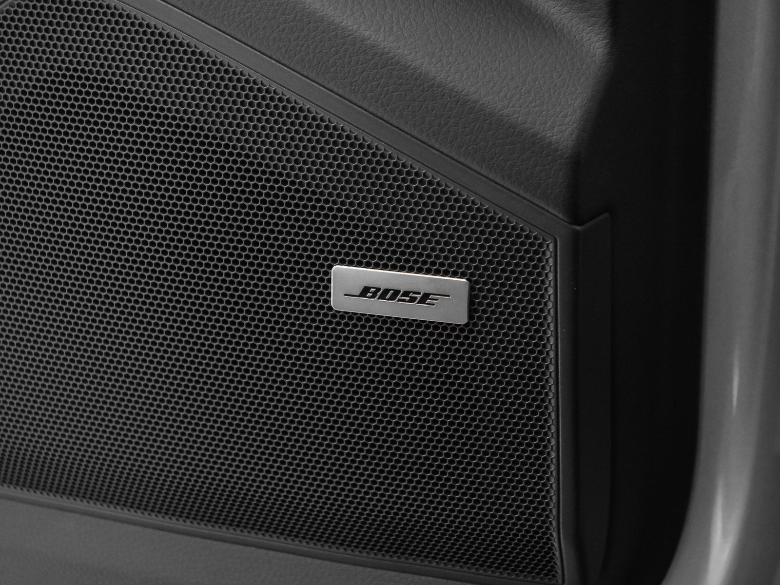 2025 Porsche Cayenne Base