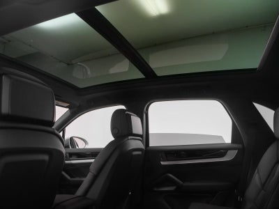 2025 Porsche Cayenne Base