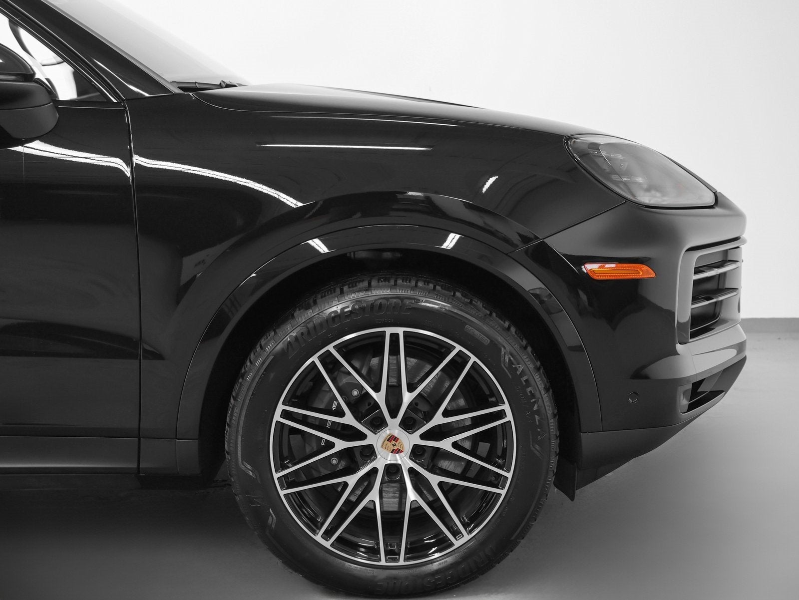 2025 Porsche Cayenne Base