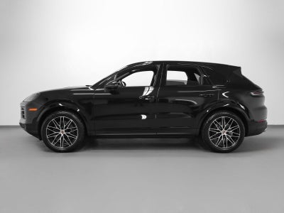 2025 Porsche Cayenne Base