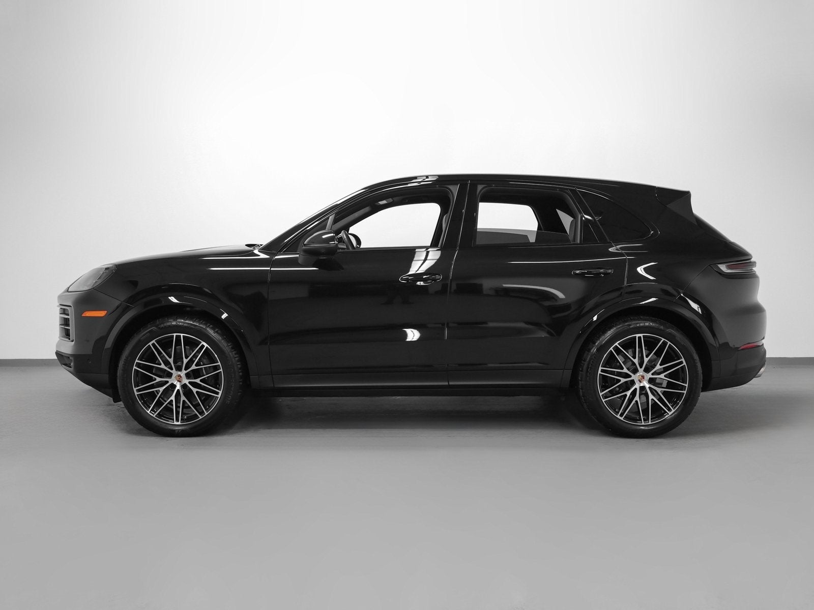2025 Porsche Cayenne Base