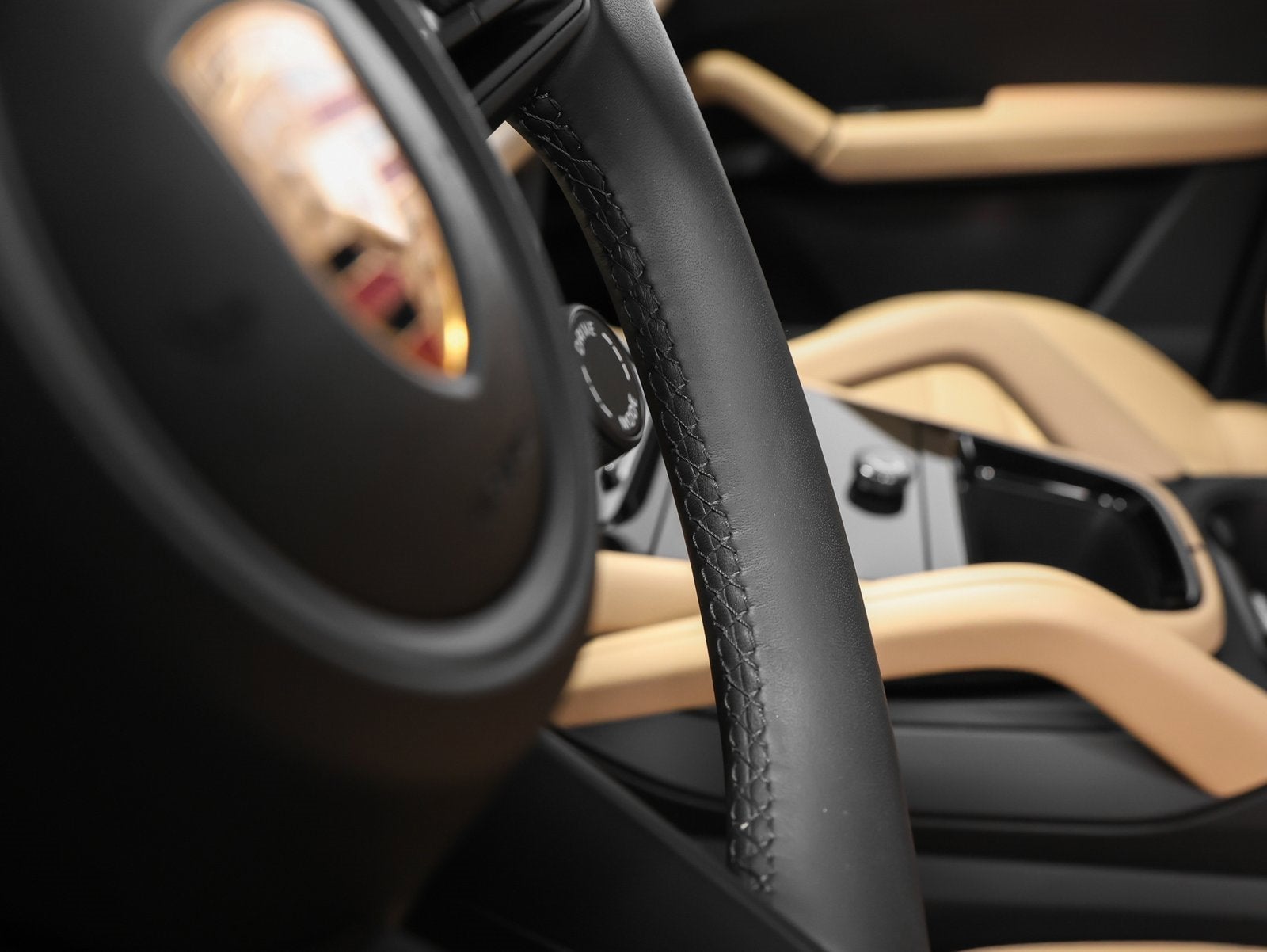 2025 Porsche Cayenne Base