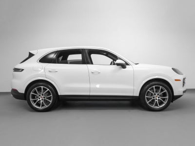2025 Porsche Cayenne Base