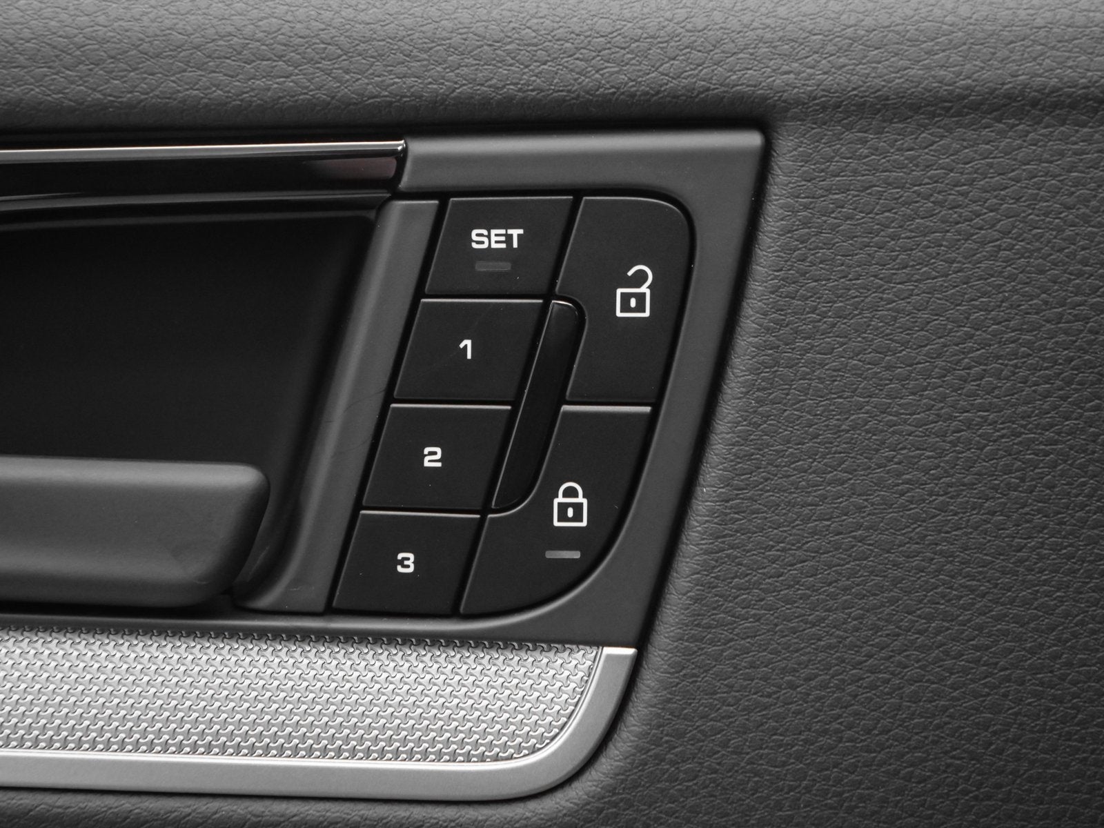 2025 Porsche Cayenne Base