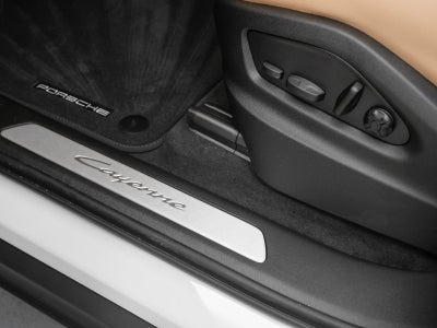 2025 Porsche Cayenne Base