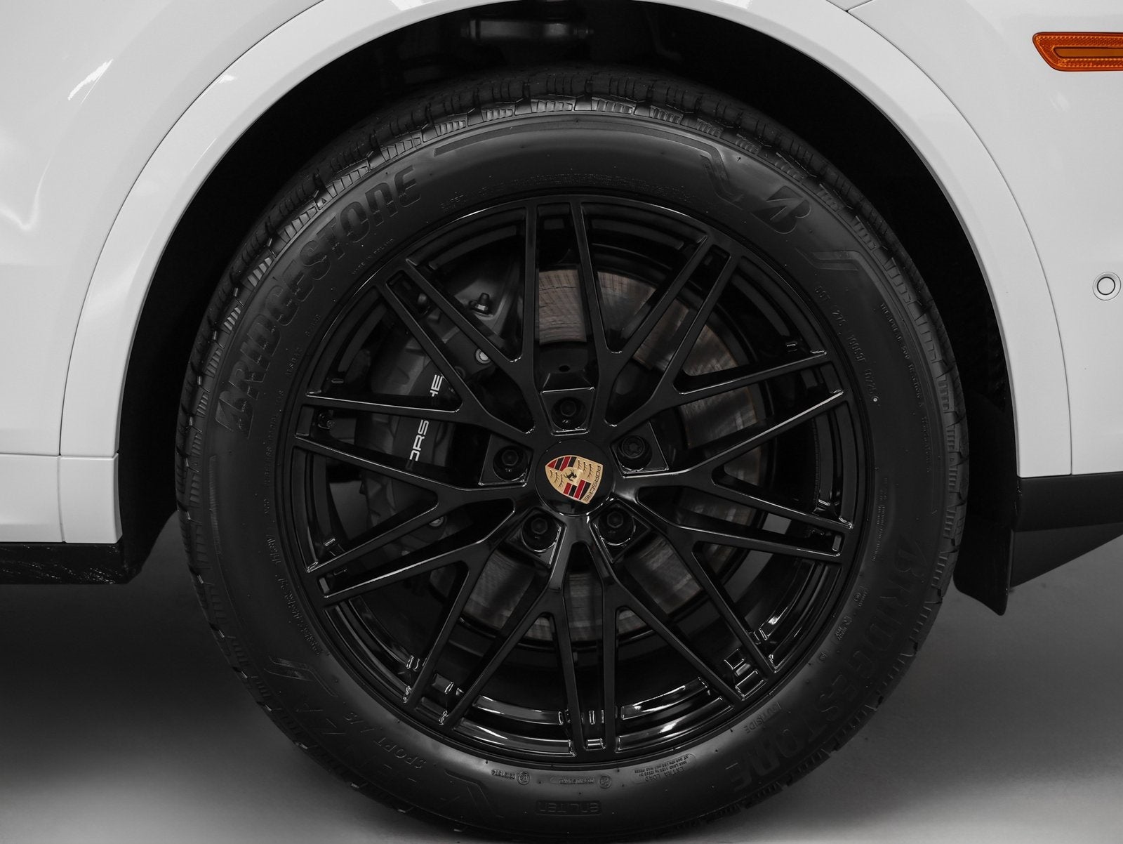 2025 Porsche Cayenne Base