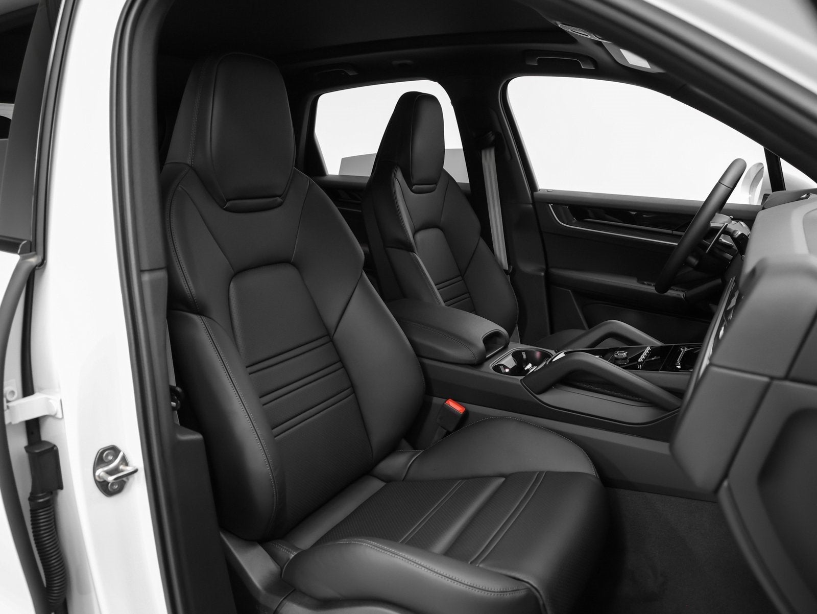 2025 Porsche Cayenne Base