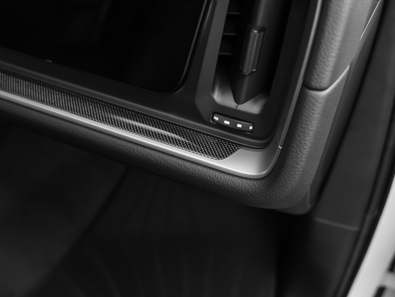 2025 Porsche Cayenne Base