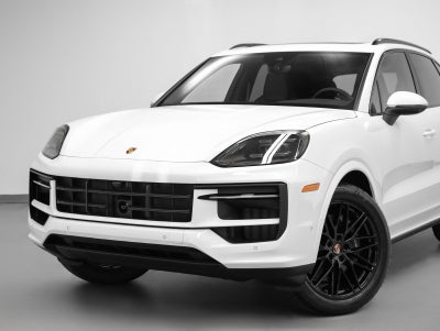 2025 Porsche Cayenne Base