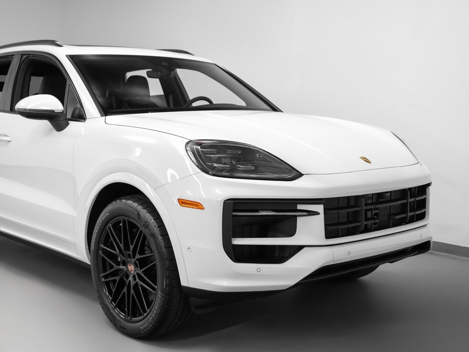2025 Porsche Cayenne Base