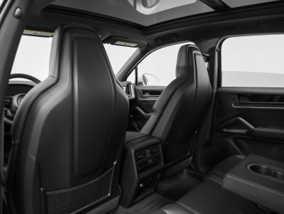 2025 Porsche Cayenne Base