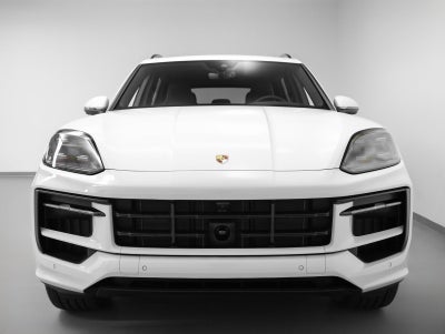 2025 Porsche Cayenne Base
