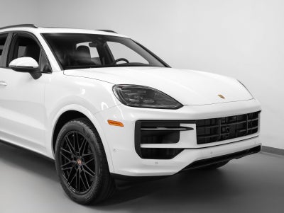2025 Porsche Cayenne Base