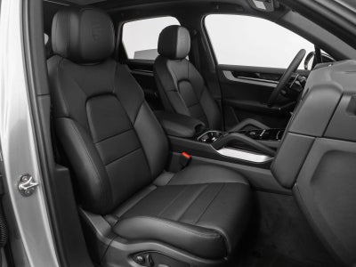 2025 Porsche Cayenne Base
