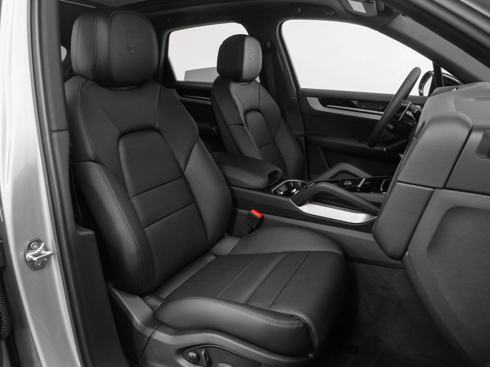 2025 Porsche Cayenne Base