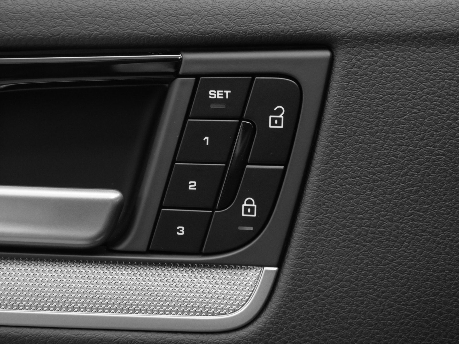 2025 Porsche Cayenne Base