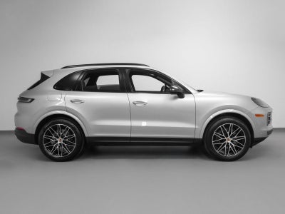 2025 Porsche Cayenne Base