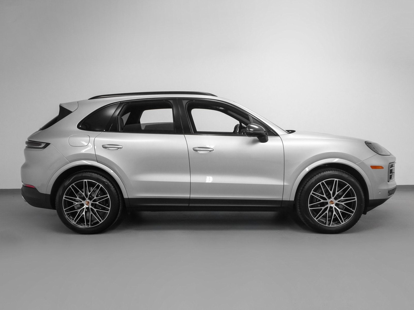 2025 Porsche Cayenne Base