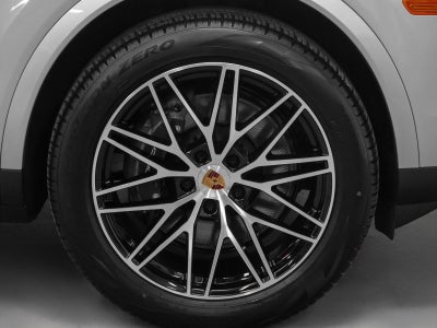 2025 Porsche Cayenne Base