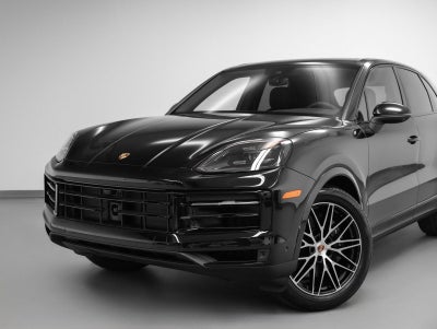 2025 Porsche Cayenne Base