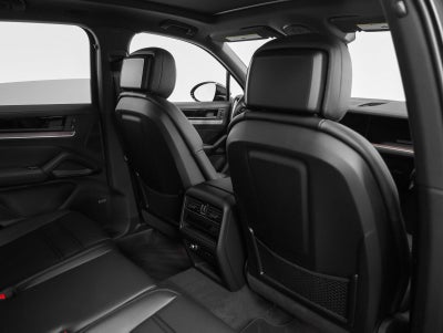 2025 Porsche Cayenne Base