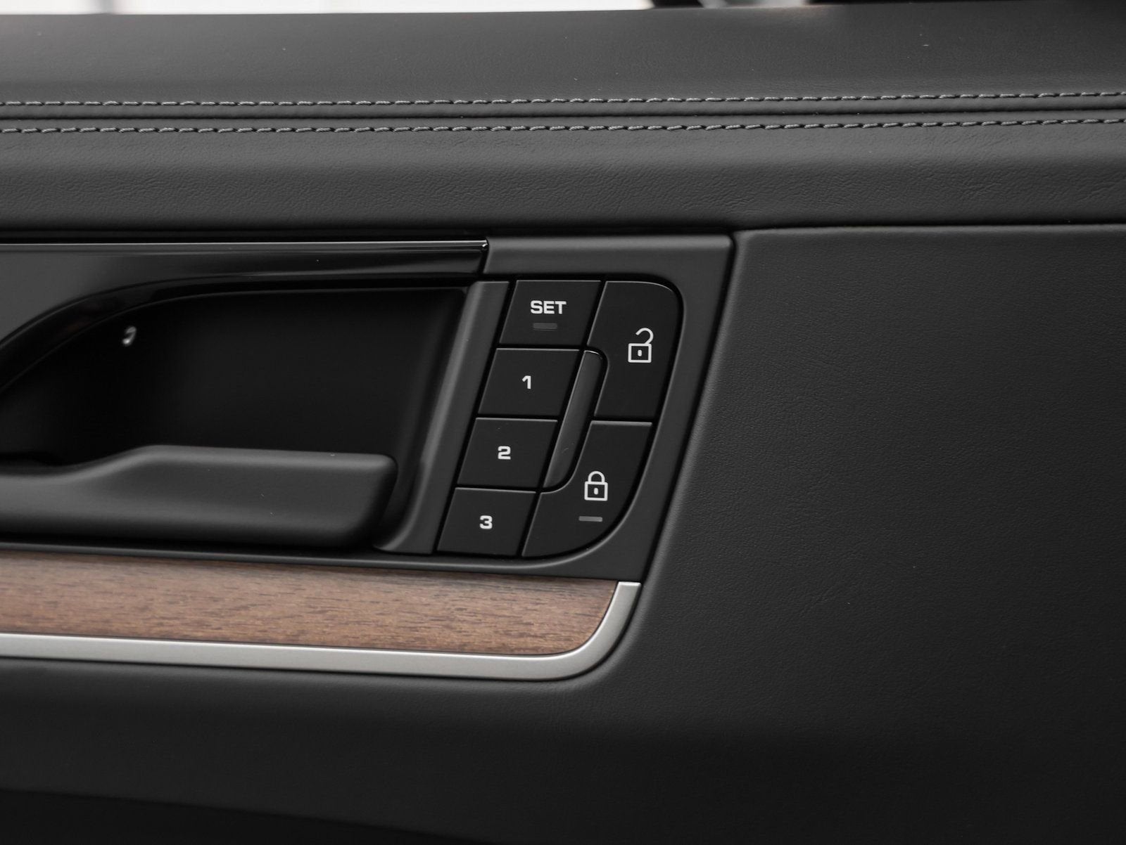 2025 Porsche Cayenne Base