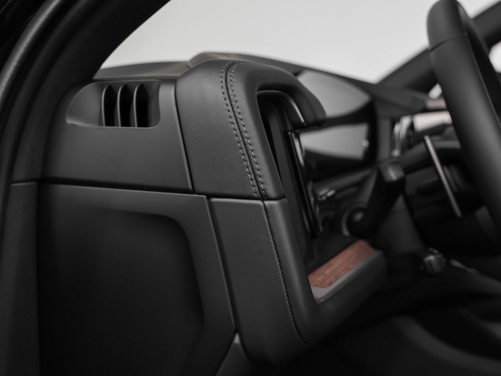 2025 Porsche Cayenne Base