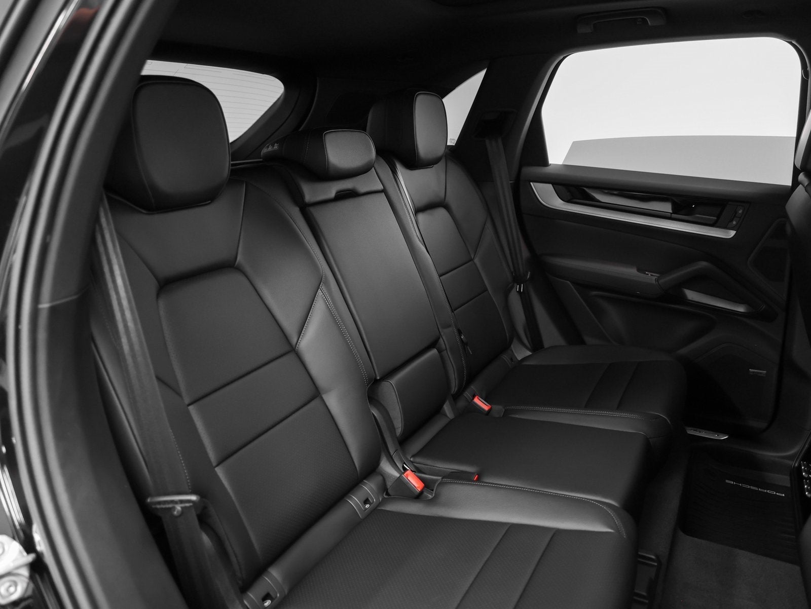 2025 Porsche Cayenne Base