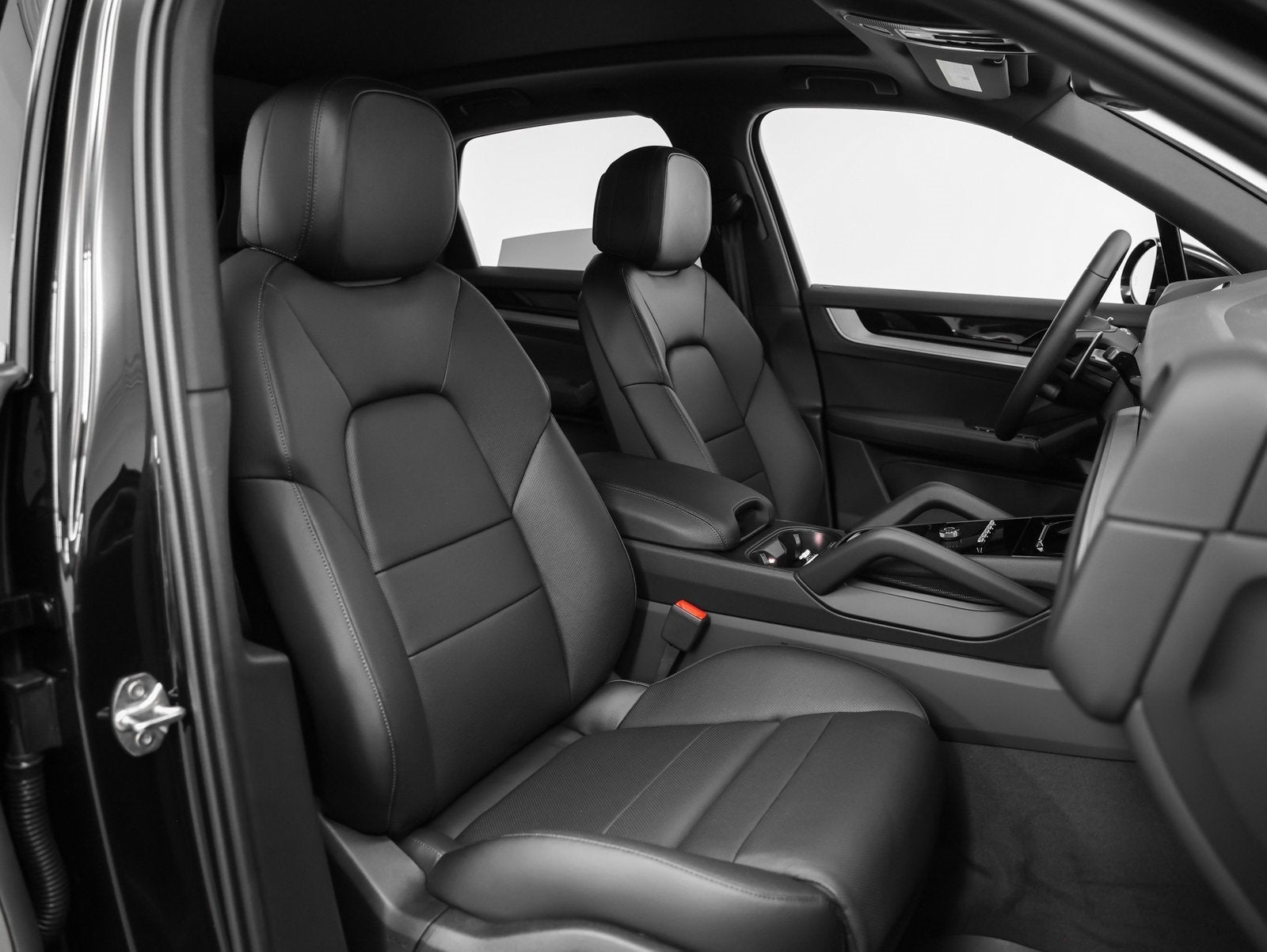 2025 Porsche Cayenne Base