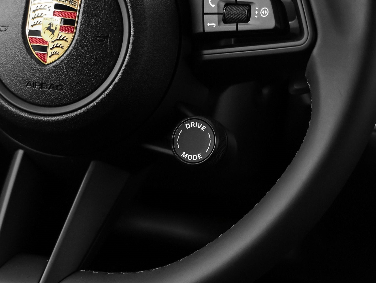 2025 Porsche Cayenne Base