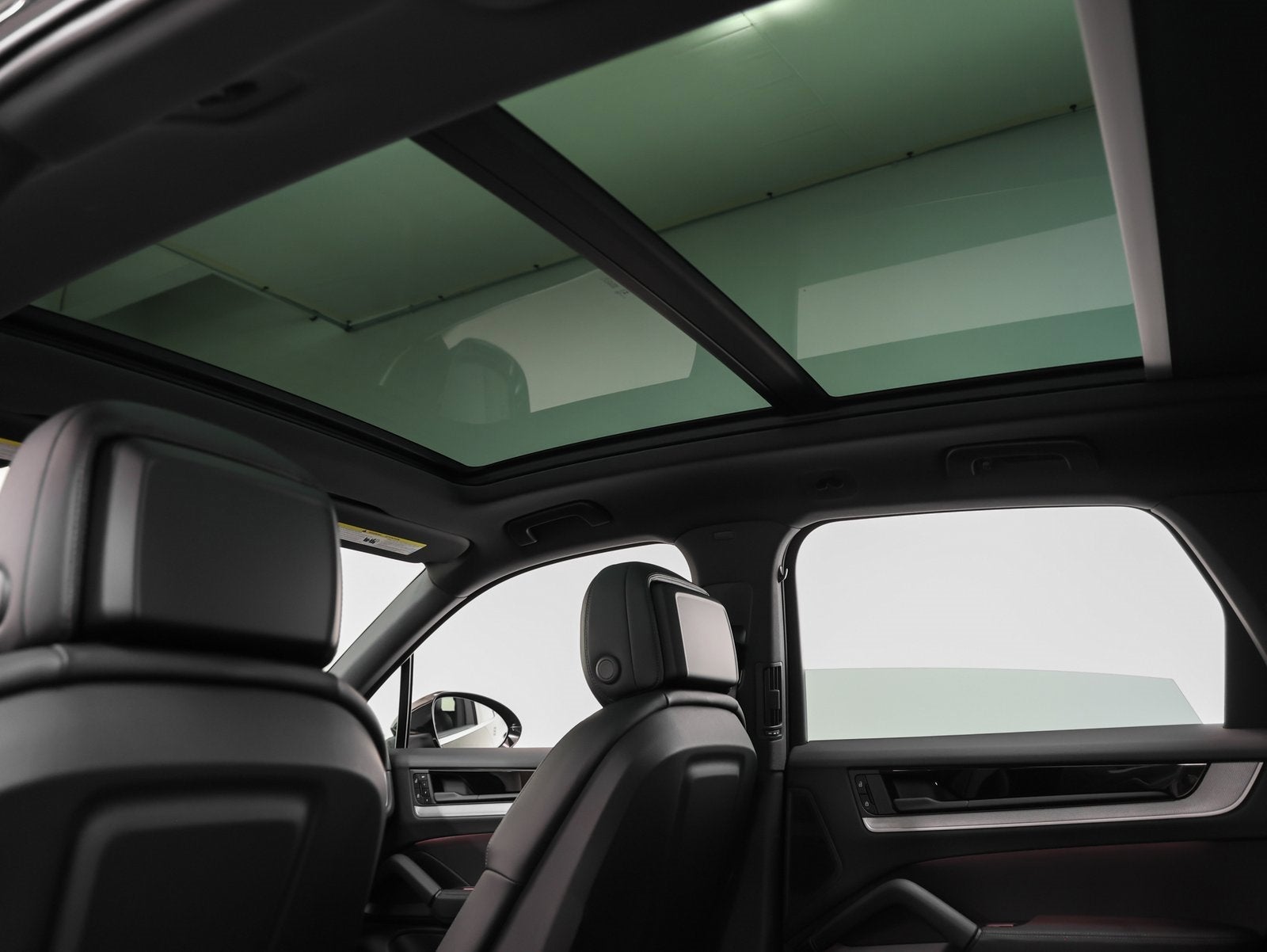 2025 Porsche Cayenne Base