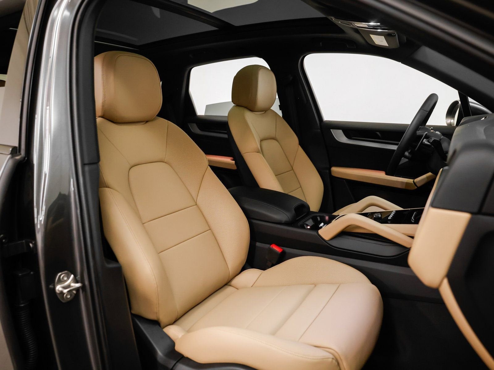 2025 Porsche Cayenne Base