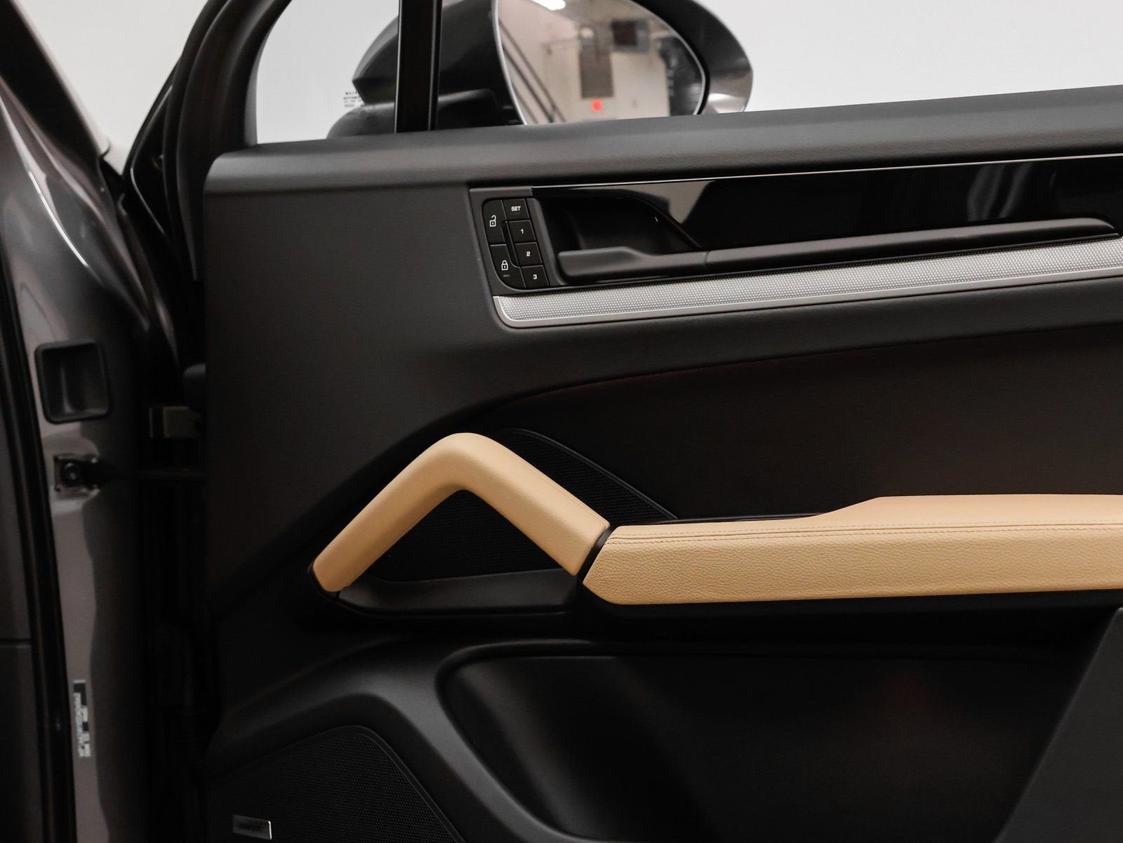 2025 Porsche Cayenne Base