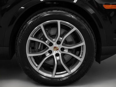 2025 Porsche Cayenne Base