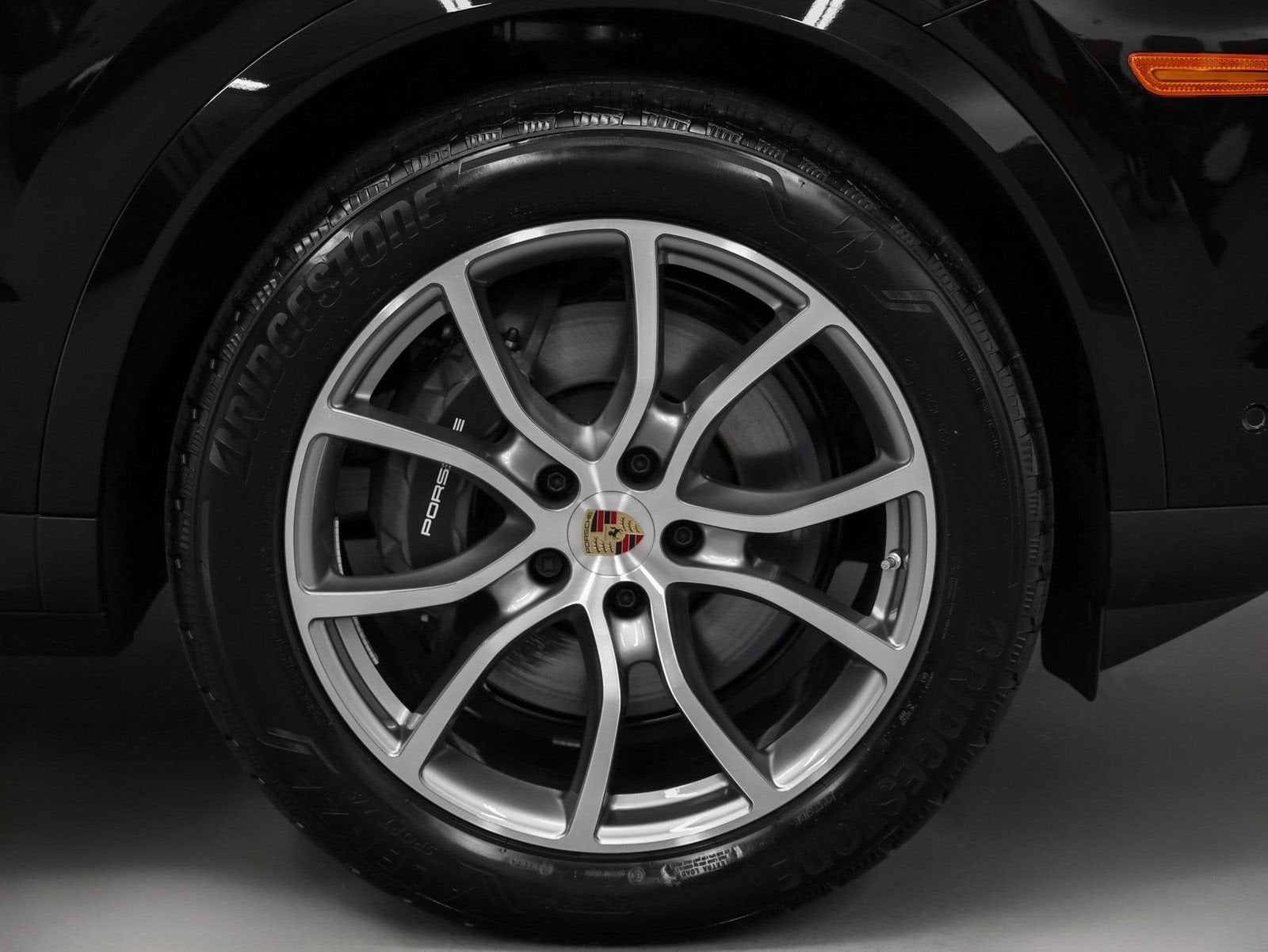 2025 Porsche Cayenne Base