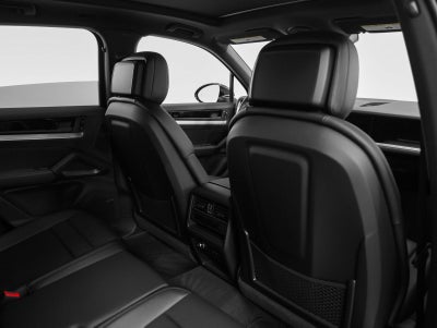 2025 Porsche Cayenne Base