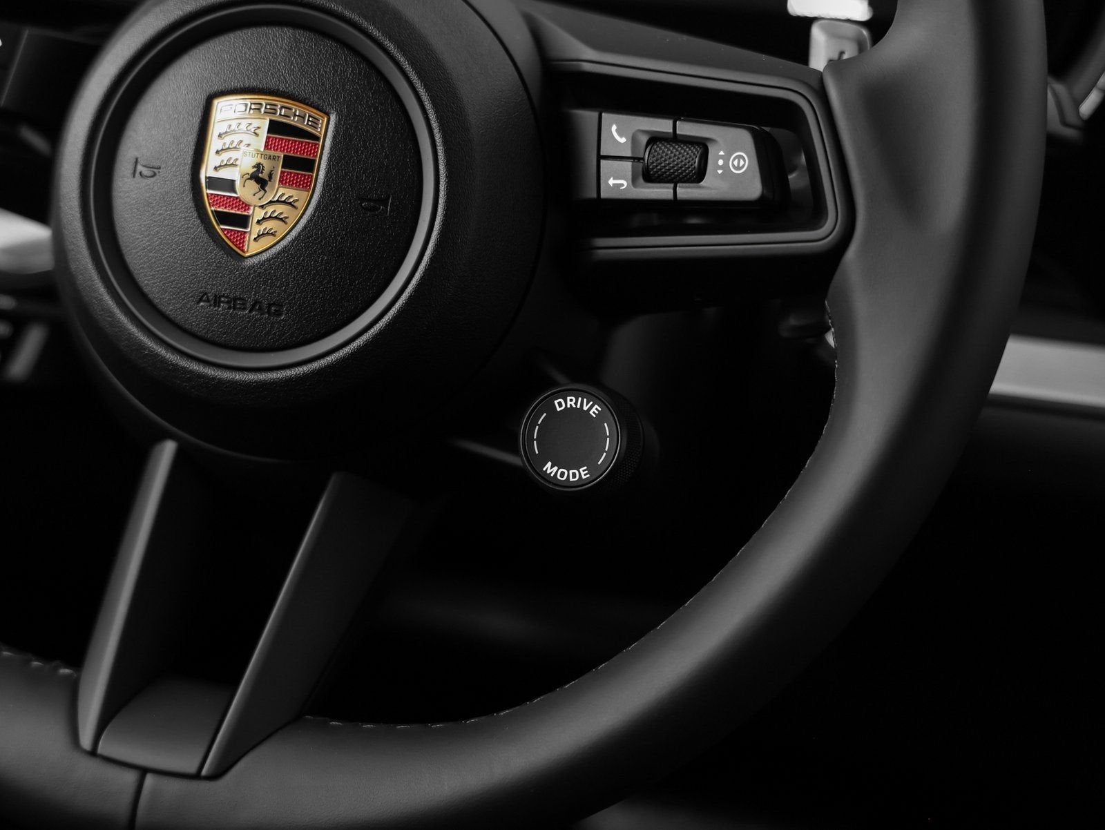 2025 Porsche Cayenne Base