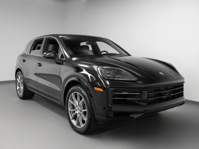 2025 Porsche Cayenne Base
