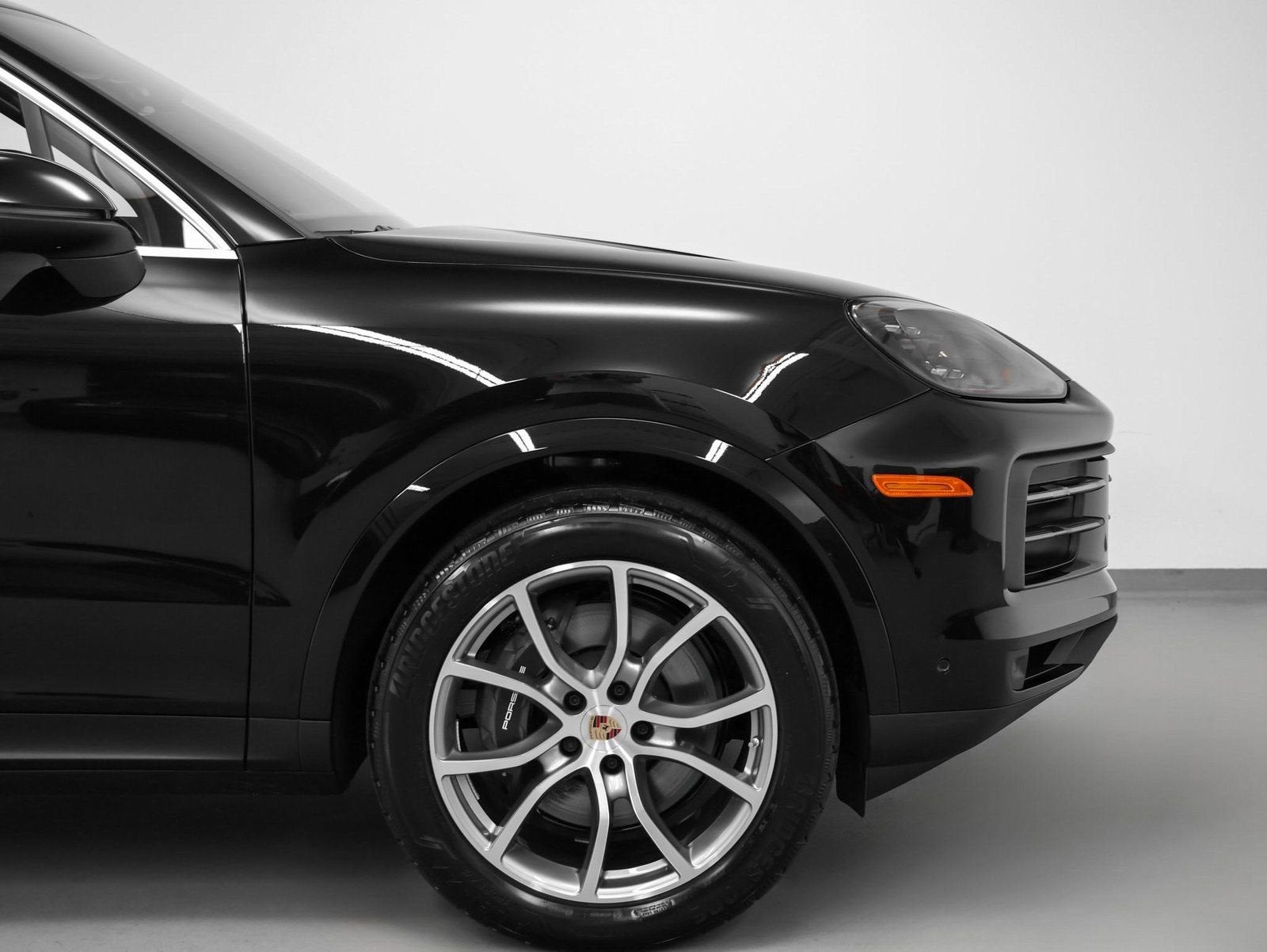2025 Porsche Cayenne Base