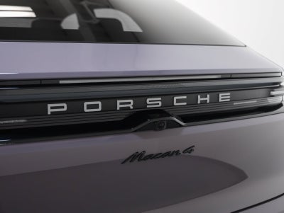 2025 Porsche Macan Electric 4