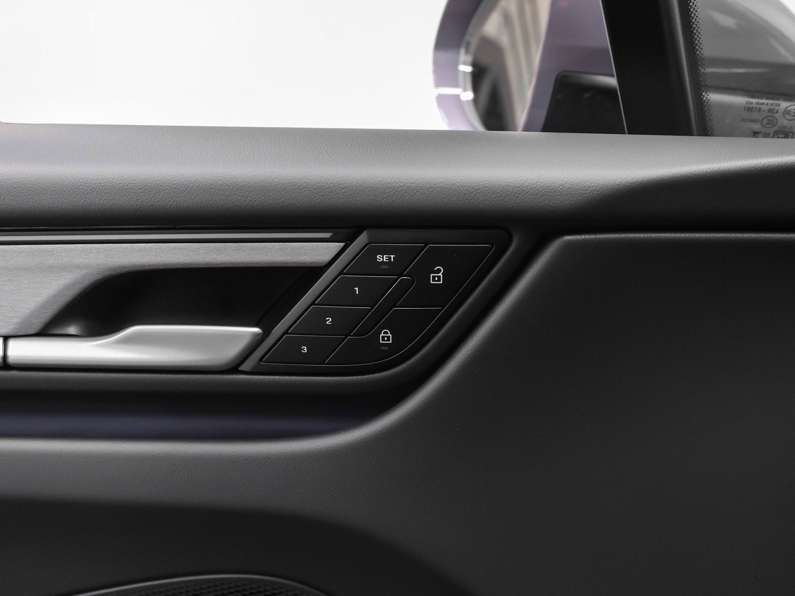 2025 Porsche Macan Electric 4